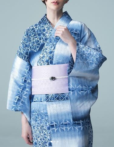 美術サロン高級浴衣 切子柄 藍捺染 知多木綿 麻混　紺色 京友禅 大人の浴衣 美術サロン高級浴衣 切子柄 藍捺染 知多木綿 麻混 紺色 京友禅 大人