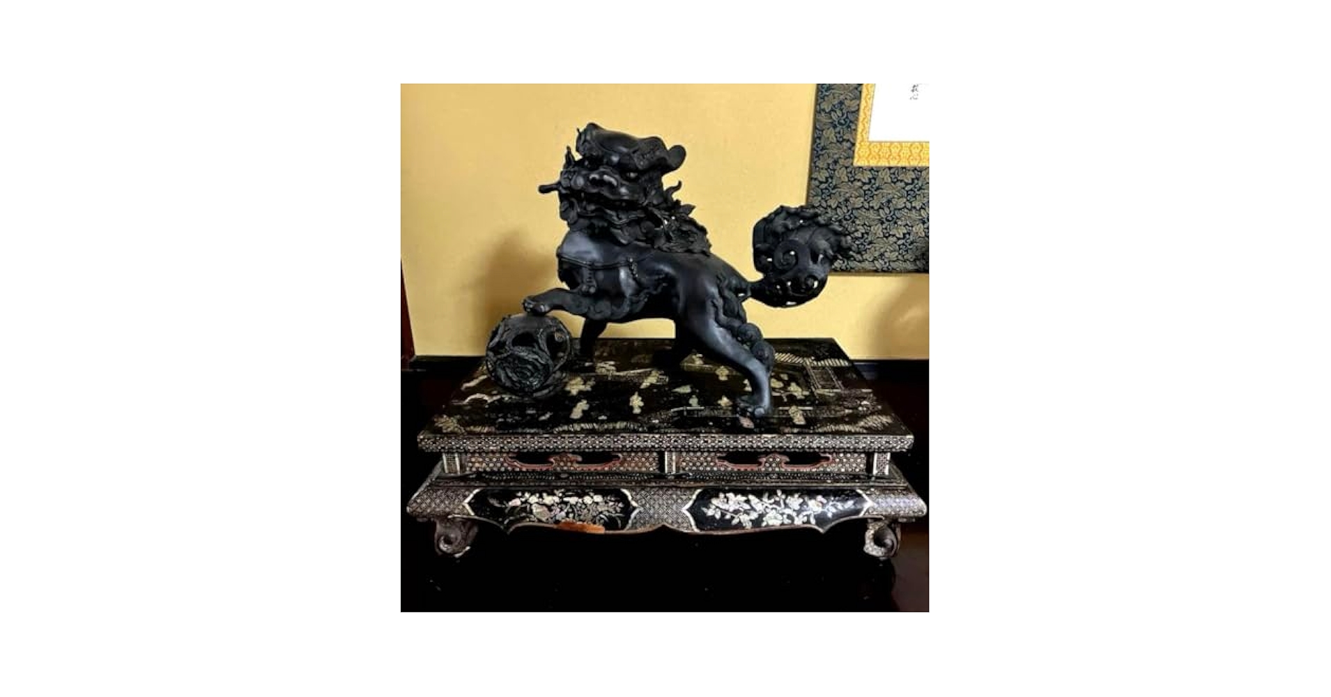 中国美術 螺鈿 獅子紋 朱漆 香炉台 DT507 中国美術 螺鈿 獅子紋 朱漆 香炉台 DT507 - メルカリ