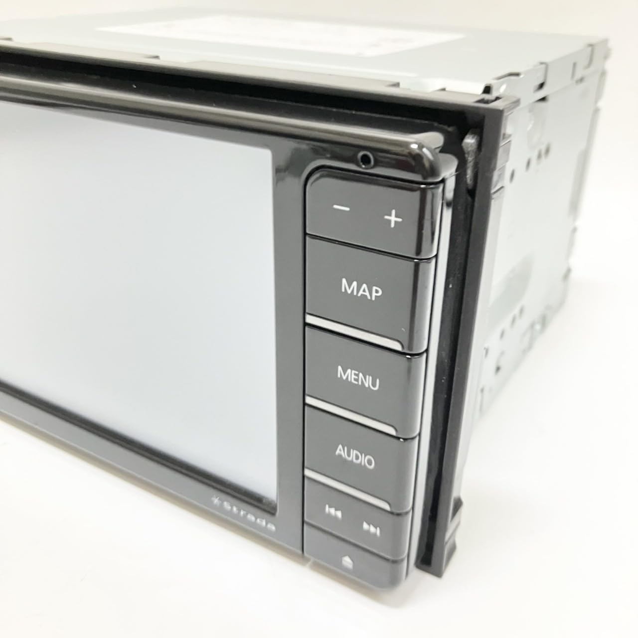 Panasonic CN-HE02WD Strada 7-Inch Wide Car Navigation System, Full