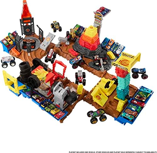 Hot Wheels Monster Trucks Arena Smashers 5 Alarm Ognista demolka Podstawowe wyzwanie Zestaw z 1 pojazdem 5-Alarm i 1 autkiem do zgniecenia HNB90