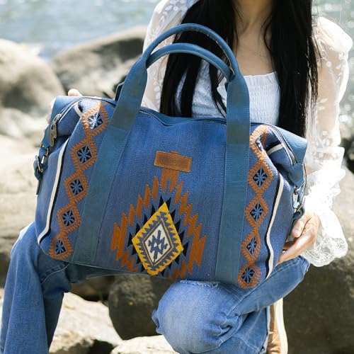 Wrangler Aztec Duffel Bag and Crossbody Bag Set2