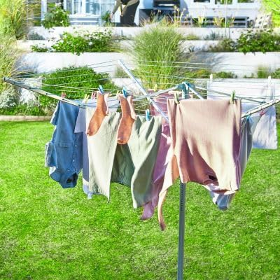 40m Lakeland Adjustable Rotary Airer - Image 5