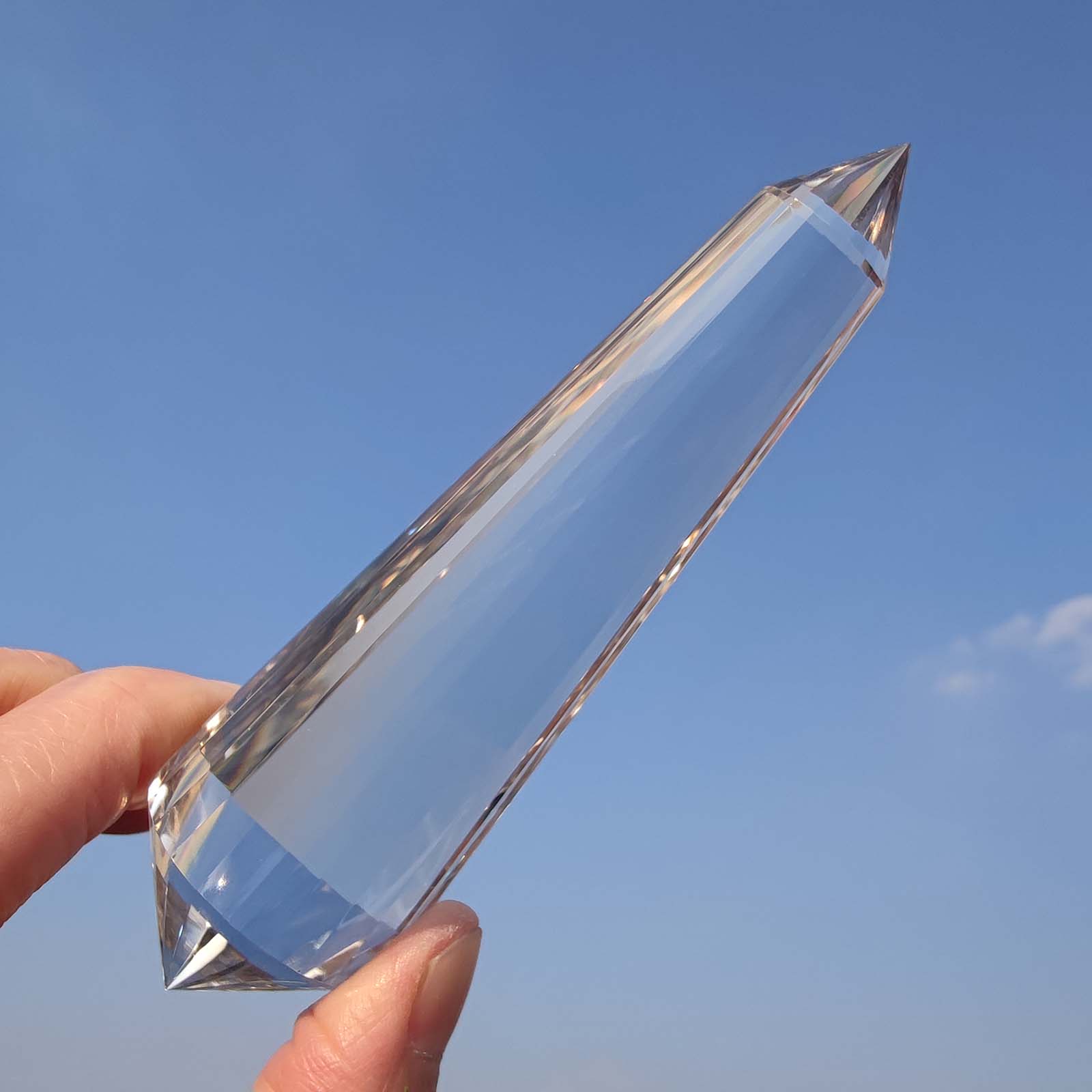 Amazon.com: Clear Crystal Wand 24 Sided Vogel Crystal Point 4 Inch