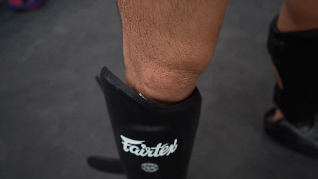 Fairtex SP9 Ultra Ergo Shin Pads | Muay Thai, Kickboxing Shin