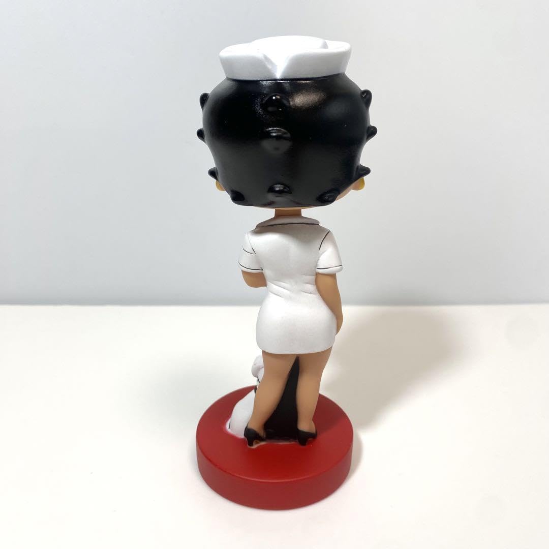 Amazon.co.jp: ［ベティちゃんナース］ボブルヘッド （首振り人形 