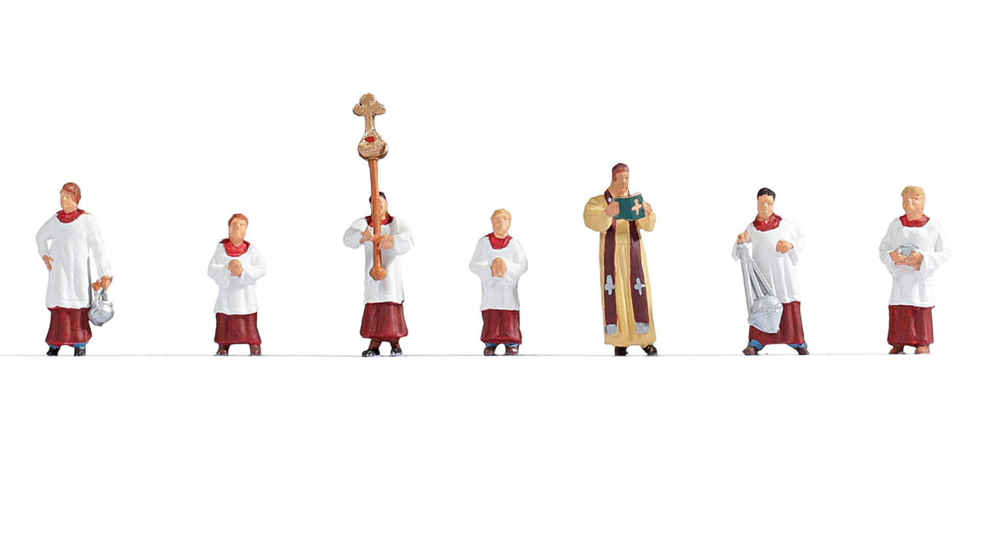 Noch Priest and Altar Servers
