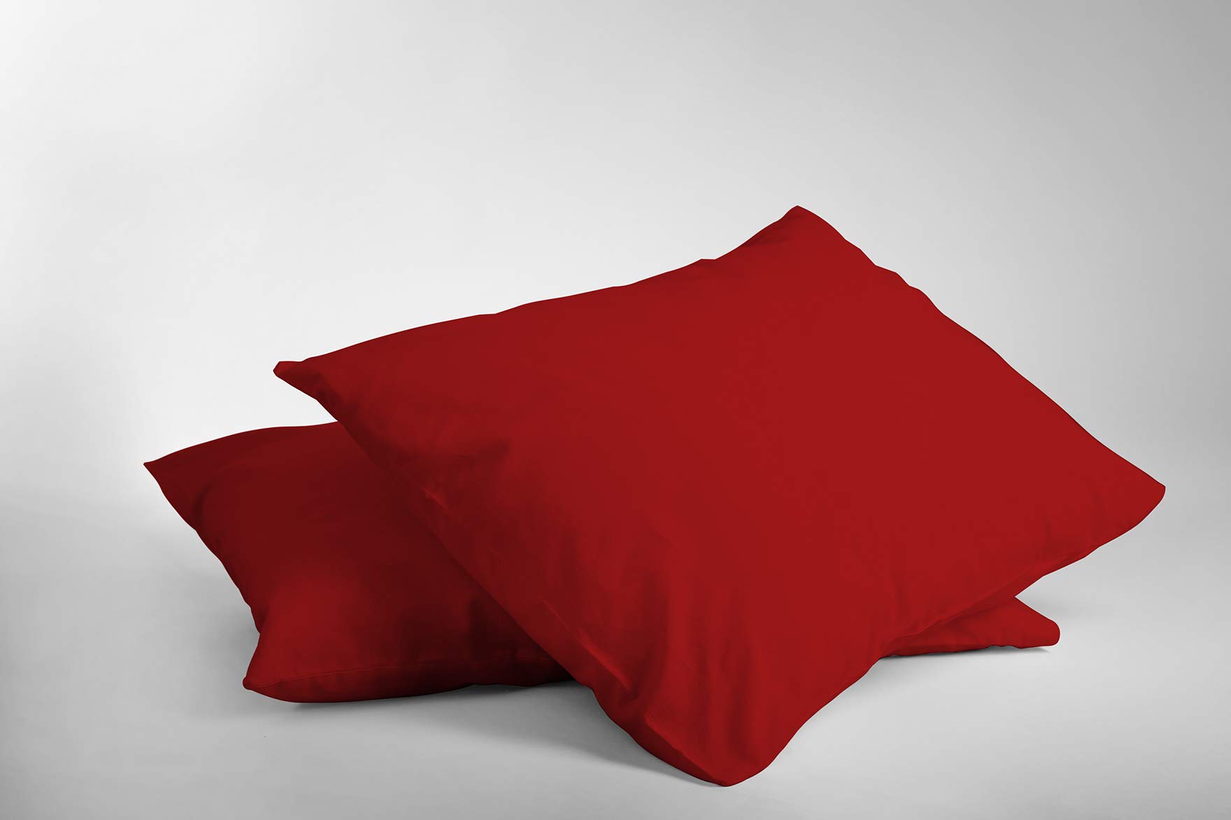 Italian Bed Linen Couple of Plain Color Pillowcases, Microfiber, Red, 52 x 82 cm - Image 2