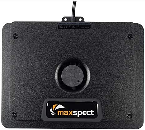 Primer pla view of the LED array on the Maxspect Jump MJ-L165
