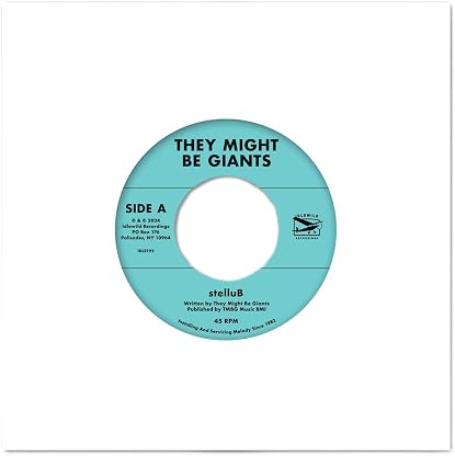 stelluB b/w Sapphire Bullets of Pure Love por They Might Be Giants — capa do álbum