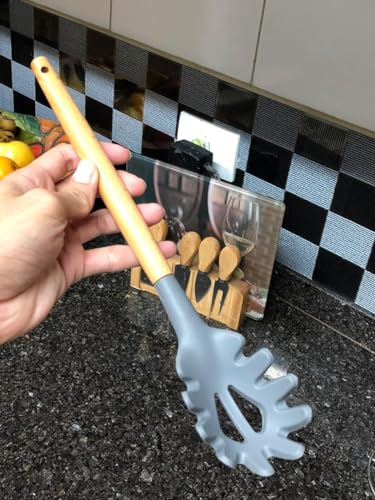 KIT 4 pç Espátula Vazada Colher Concha Pegador Massas Silicone CINZA cabo Madeira 32cm MARAMASHOP