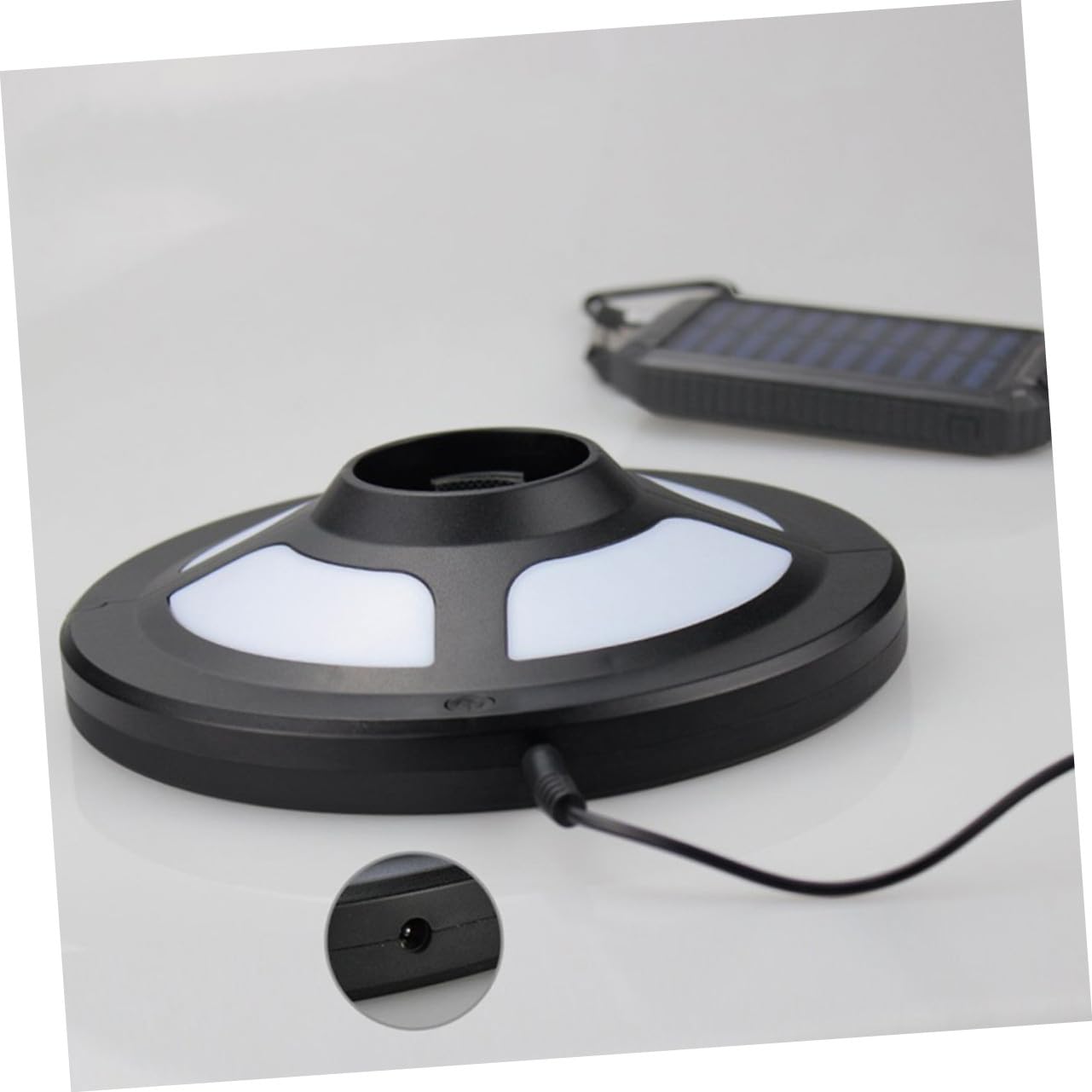 LED Schirmlampe für Camping und Außenbereich Multifunktionale Hängelampe ohne Batterie Helle LED Außenbeleuchtung für Sonnenschirme und Notlicht