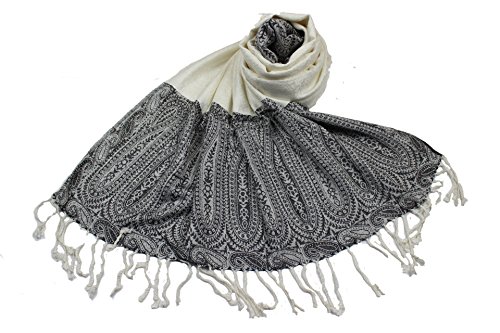 Étole viscose SHANKARA N23, l'accessoire idéal pour vos soirées fraîches