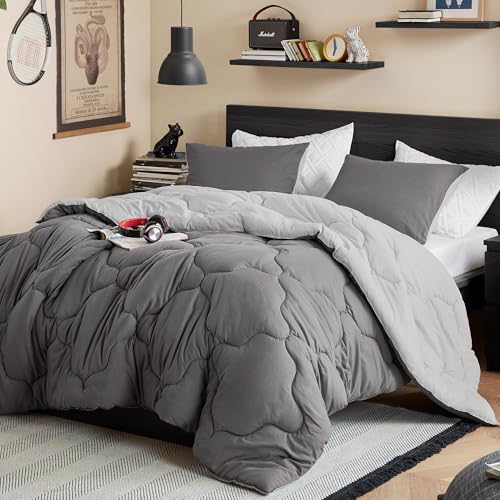 Image of Comfort Spaces Comforter Set Vibrant Reversible Comforters Queen Size Quilted Bedding Set, All Season Lightweight Bedding, Soft Microfiber Comforter, Vixie, Grey /Light Grey Full /Queen 3 Piece