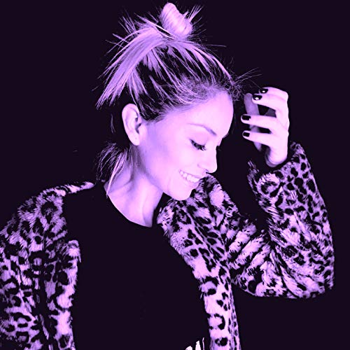 Reproducir Miercoles 3 (Radio Edit) de Azzu en Amazon Music