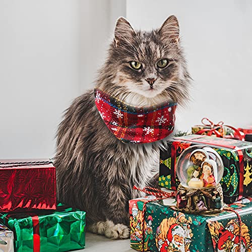 Wpond Dog Cat Collar and Bandana Set Pet Christmas Collar Classic Plaid Snowflake Adjustable Collars with Bow and Triangle Bibs Kerchief,Green Snowflake + Bandana