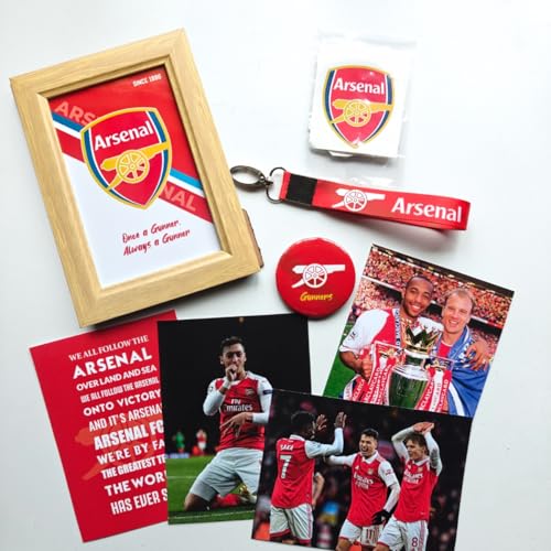 Image of TenorArts Arsenal Gift Box Merchandise for Fans - 5x7 Inches Laminated Photo Frame,1 Arsenal Keychain, 1 Badge, 4 4x6 inches Sized Posters, Multi sized Football Stickers - 5 items in 1 Box | Perfect for Gifting Football Fans
