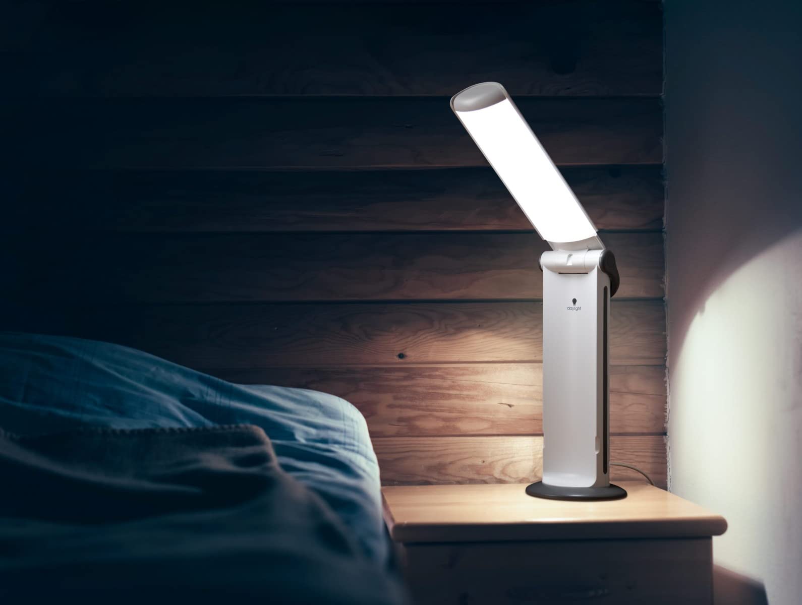 daylight D35070 Twist 2 Go™, Lampada LED portatile, luce diurna 6000K, 3 livelli luminosità, paralume Easy Twist, ricaricabile fino a 8h – per lettura, artigianato, lavoro