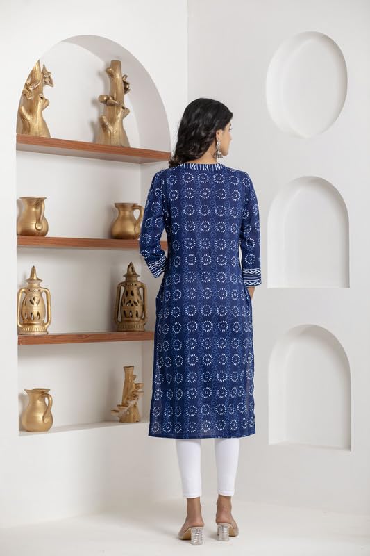 Image of Women Pure Cotton White and Blue Striped Printed Kurta