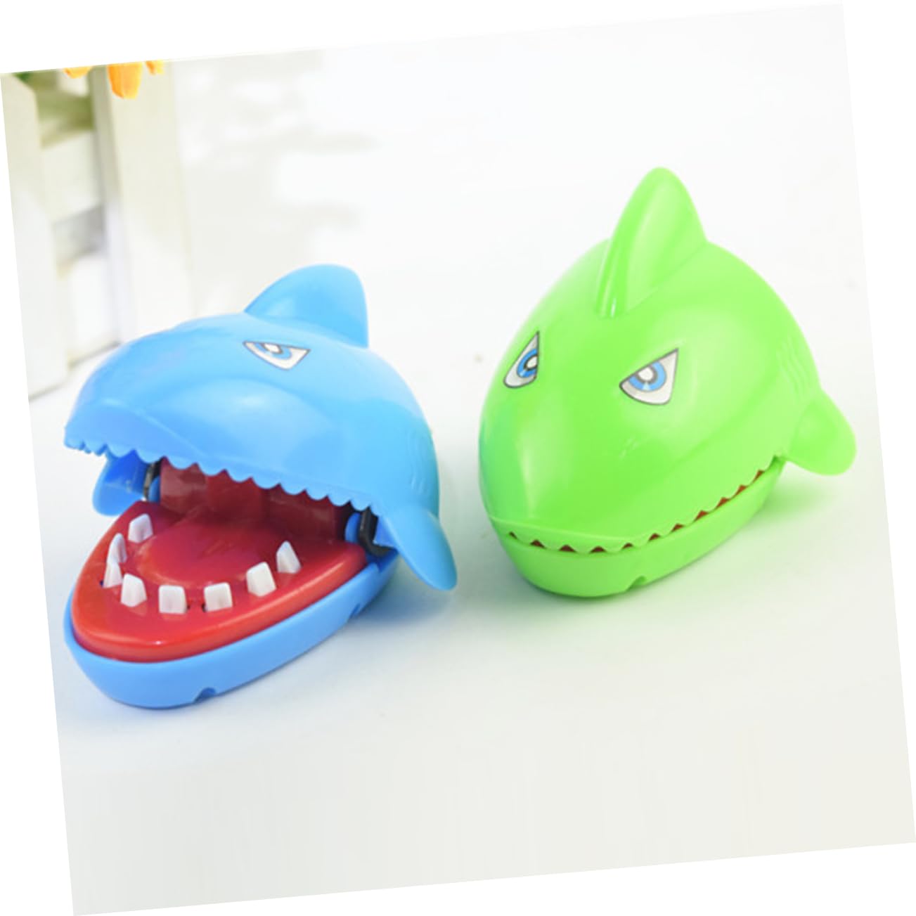 ibasenice pcs kids playset childrens toys green toy Snappy Shark Bitting  Finger Game kids prank toy Trick Props shark toy Bite Finger Animal Finger