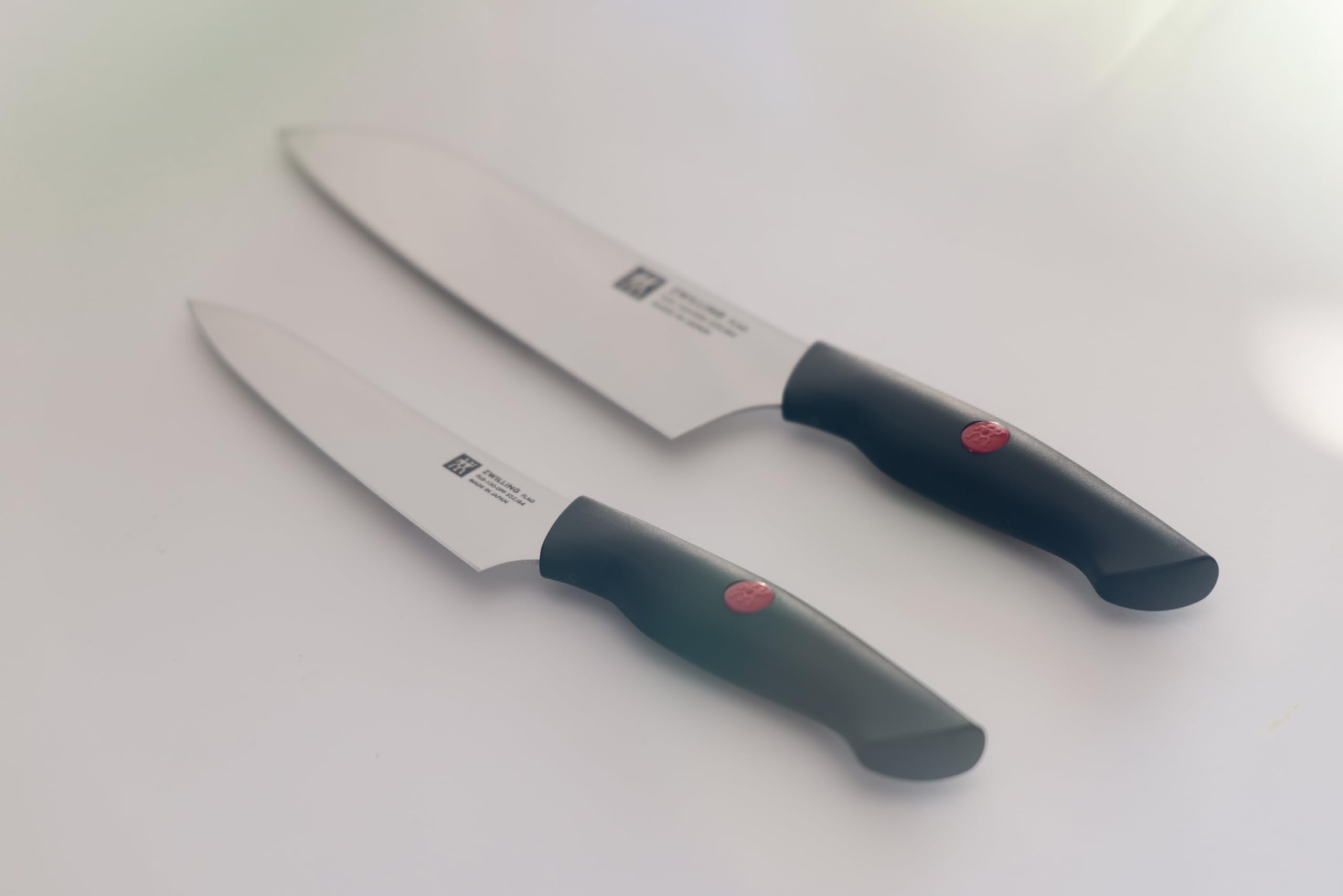 Amazon.co.jp: ZWILLING FLAG Z1035-334 Santoku Knife, 6.5 inches