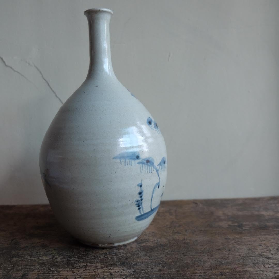 徳利■染付花唐草紋 古伊万里 とっくり 古い酒器 古民具 花瓶 時代物 骨董■ 染付、古伊万里、徳利、花器にどうぞ Yahoo!オークション - 徳利 古