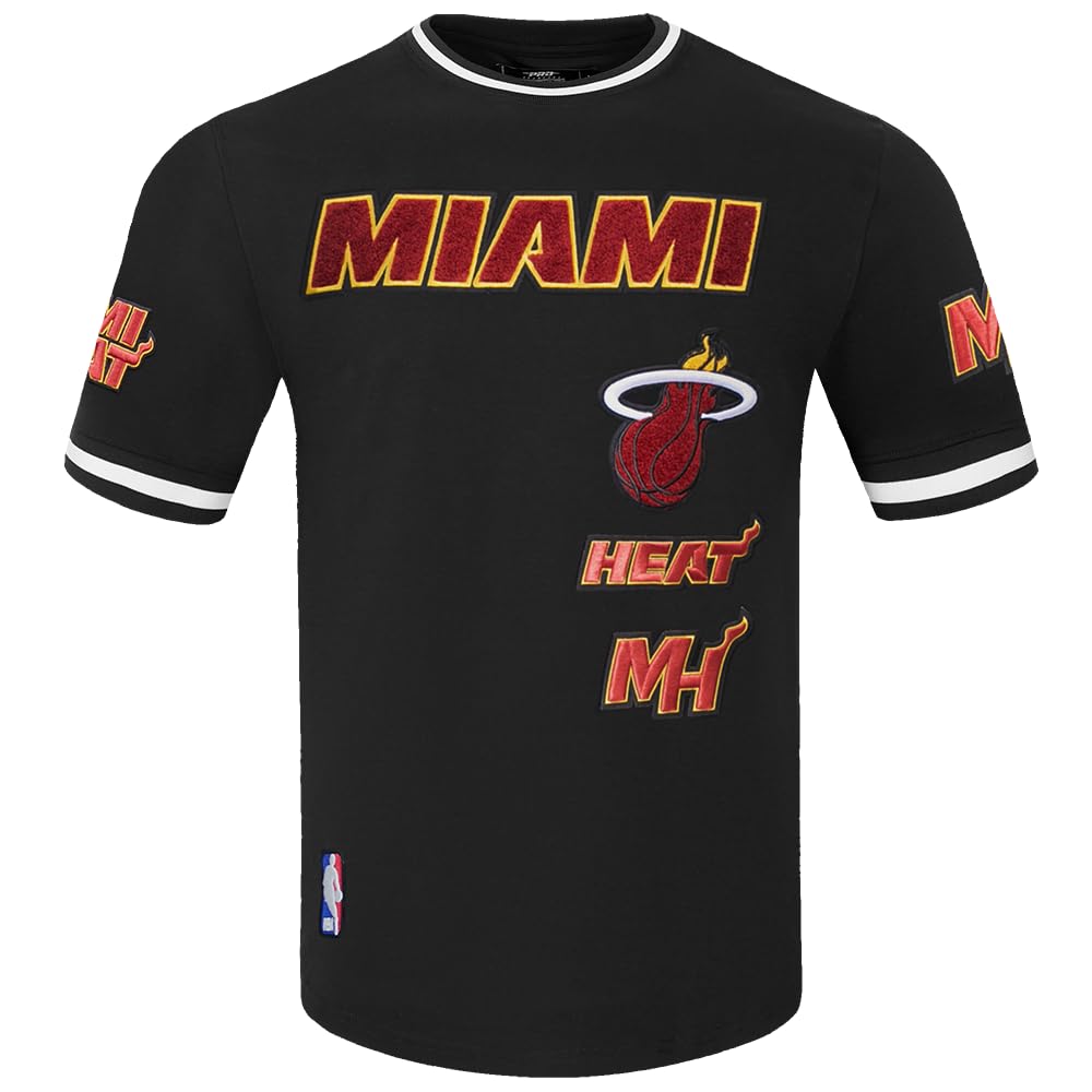Camiseta NBA de algodón Pro Standard con parches de chenilla en color rojo para coleccionistas 6