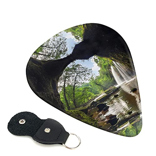 Mountain Waterfall Lot de 6 médiators pour guitare acoustique, guitare électrique, basse, ukulélé – fin, moyen et épais - Les Beatles, Paul McCartney, John Lennon, RIngo Starr, George Harrison Mountain Waterfall Lot de 6 médiators pour guitare acoustique, guitare électrique, basse, ukulélé – fin, moyen et épais