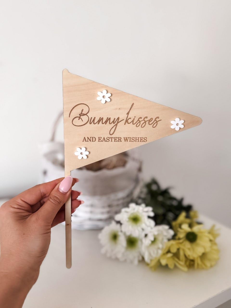 Haoser 2 Pcs Easter Flag Wand – Honey Bunny Wooden Easter Basket Topper with Ribbon Bow, Reusable Spring Decor for Easter Basket, Home Decoration 26cm x 17.7cm 1