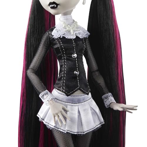 Image of Monster High Reel Drama Doll, Draculaura in Black and White, Collectible Reproduction with Doll-Size and Life-Size Posters, Horror Flick Theme
