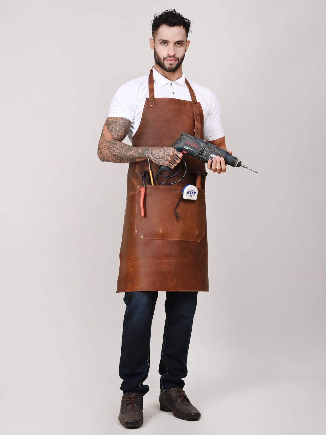 RABADA Leather Apron with Tool Pocket, Heavy Duty Apron, Woodworkers Apron, Mechanics Apron, Blacksmiths Apron, Carpenter Apron, Heat and flame resistance aprons, Adjustable M to 4XL Apron.