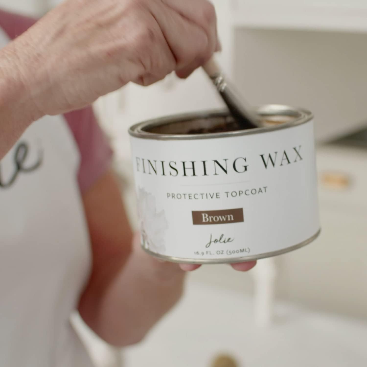 Jolie Finishing Wax - Protective topcoat Paint - Use on interior furniture, cabinets, walls, and accessories- Odor-Free,Non-Hazardous-Brown-500ml