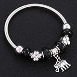 Ideal for everyday wear and easy to combine with other outfits - the perfect gift.