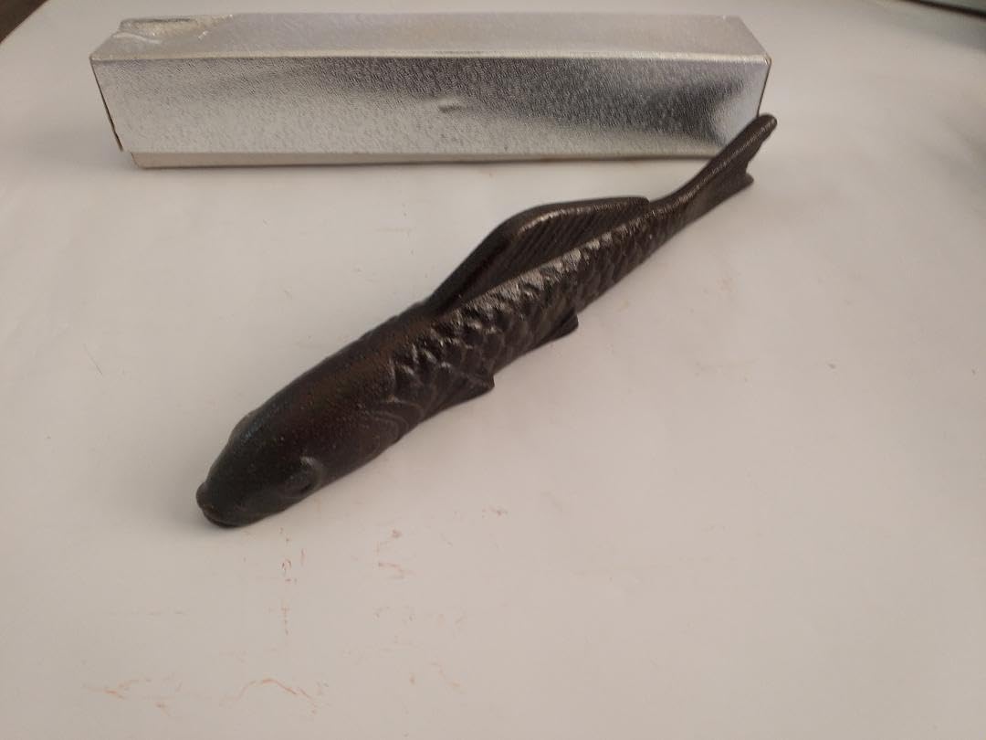 Amazon.co.jp: 鉄器 魚の文鎮 ペーパーウェイト さかな 魚 鉄 : 文房具