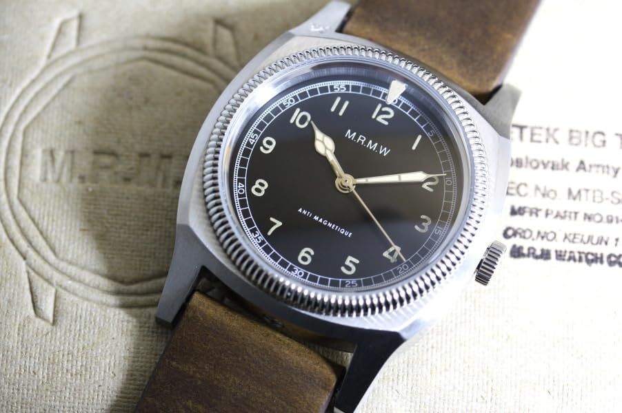 Amazon.co.jp: チェコスロバキア空軍復刻 M.R.M.W. ミリタリーウォッチ