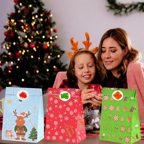 HAMOHTE Papiertüten Weihnachten, 50 Stück Bunt Geschenktüten Weihnachts mit 60 Aufkleber, Kraftpapier Klein Weihnachtstüten, Kinder Weihnachtspapiertüten Geschenk Papier Tüten für Xmas Party