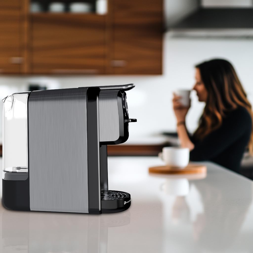 Juanita Cafetera Multicápsula Instant – 1400W, Presión 20 Bares, Compatible con Cápsulas y Café Molido, Pantalla Digital, Depósito 1.3L, Compacta y Fácil de Limpiar