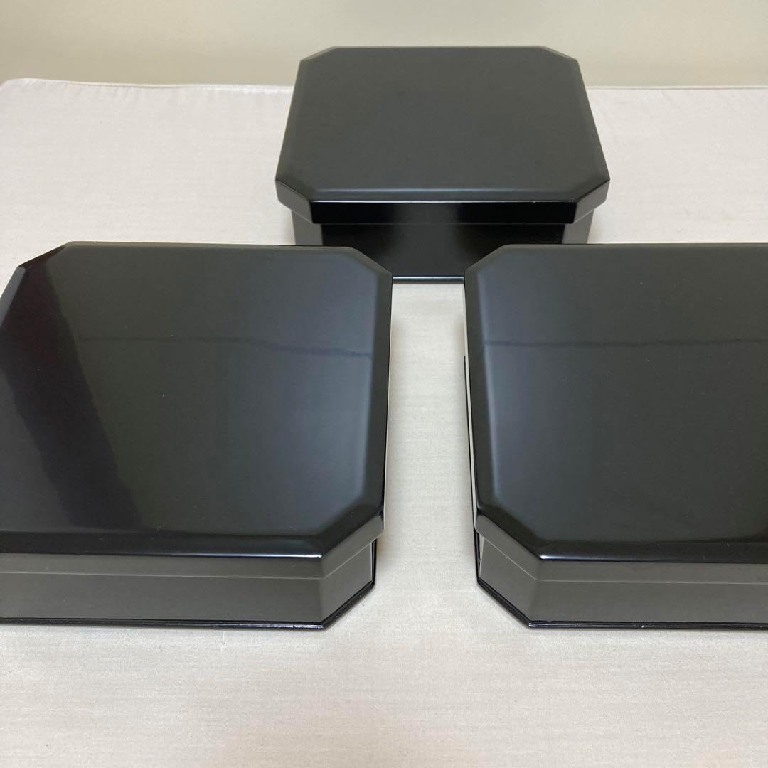 [新品] 掻合塗 七宝透 縁高重 共箱 黒塗 五段重 作家物 重箱 菓子器 骨董 掻合塗 七宝透 縁高重 共箱 黒塗 五段重 作家物