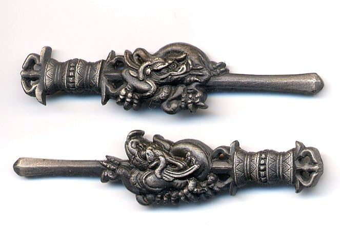 刀装具 現代金具 銀無垢 剣巻龍 倶利伽羅 龍 目貫 目抜き 刀装具 現代金具 銀無垢 剣巻龍 倶利伽羅 龍 目貫 目抜き 這