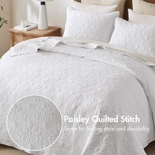Madison Park Quebec Reversible Quilt Set Damask Design, Double Sided Stitching All Season, Lightweight Bedspread Bedding Set, Matching Sham, White, Twin(81"x110") 2 Piece by Madison Park - Image 3