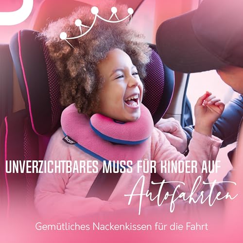 BCOZZY Kinder (3-7 J.) Auto Nackenkissen – Patentiertes Reisekissen für Kopfstütze im Kindersitz, Flugzeug und beim Schlafen auf Reisen. Weich. Verstellbar. Waschbar. Mit Tragetasche. Klein, Blau 3
