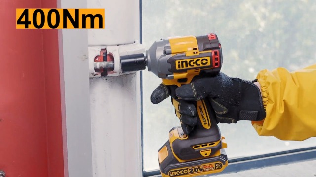 Amazon | INGCO 20V コードレスインパクトレンチ 400Nm 2個の2.0Ah