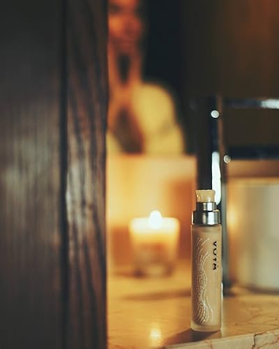 Miniatura 4 de Voya Even Pure Light Calmante Hidratante, piel grasa y mixta, orgánica, ligera, matificante, 1.7 fl oz