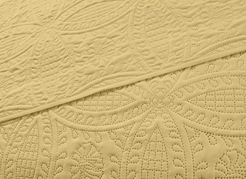 Image of Austin 3-Piece Oversized Bedspread Coverlet Set (Queen, Yellow)