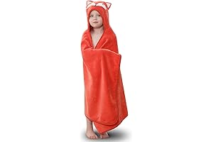 Hooded Fox Towel: A Snuggly Haven for Young Explorers