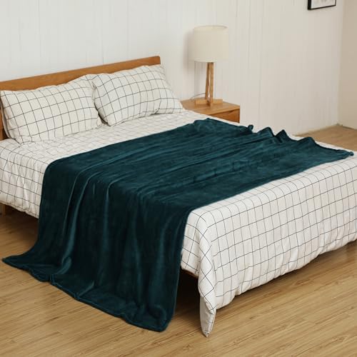 Kuscheldecke Flauschige extra weich & warm Wohndecke Flanell Fleecedecke, Falten beständig/Anti-verfärben als Sofadecke oder Bettüberwurf, Größe:150 cm x 200 cm, Farbe:Dunkelgrün