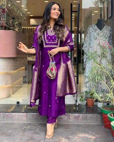 Image of Women's Viscose Silk Heavy Embroidered Straight Kurta With Trouser & Banarasi Jacquard Dupatta Set