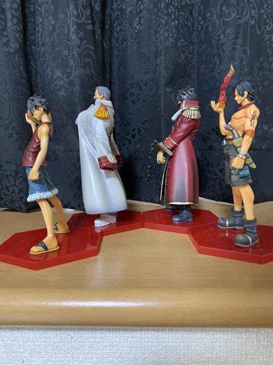 ワンピース フィギュア ルフィ エース ロジャー センゴク ガープ