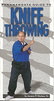 Paperback Pananandata guide to knife throwing Book
