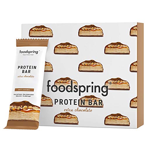 foodspring Protein Bar Extra Chocolate, Soft Caramel, 12 x 65g, l'en-cas idéal riche en protéine avec du vrai chocolat et peu de sucre Cover