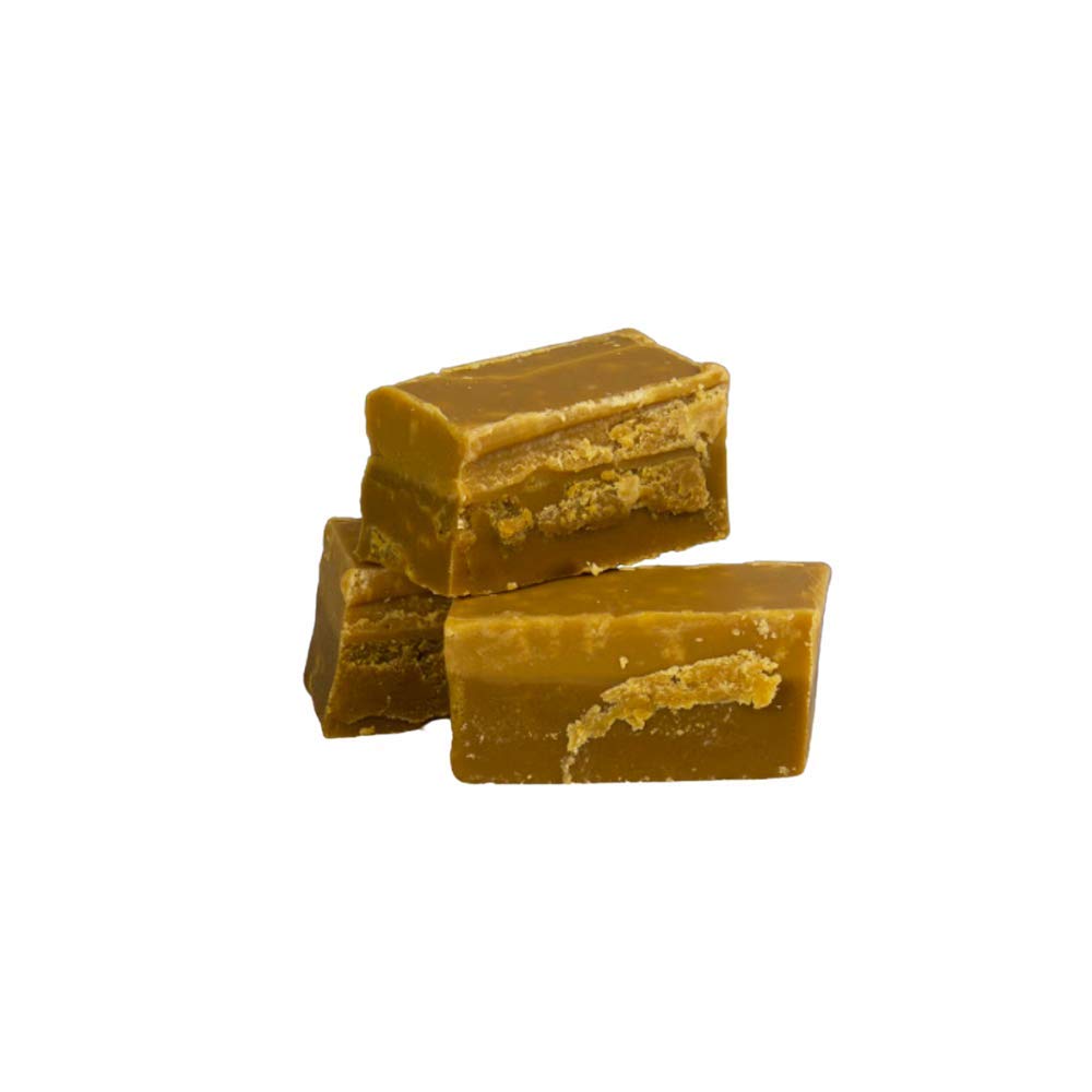 Coffee & Cream Flavour Fudge Bar. A Delicious Creamy, Soft Textured Fudge Flavoured With Coffee & Cream! The Perfect Sweet Gifts For Foodies. The Chuckling Cheese Company.
